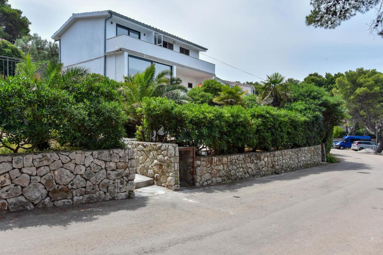 Lazaneo Seafront Apartments, Jelsa Hvar *