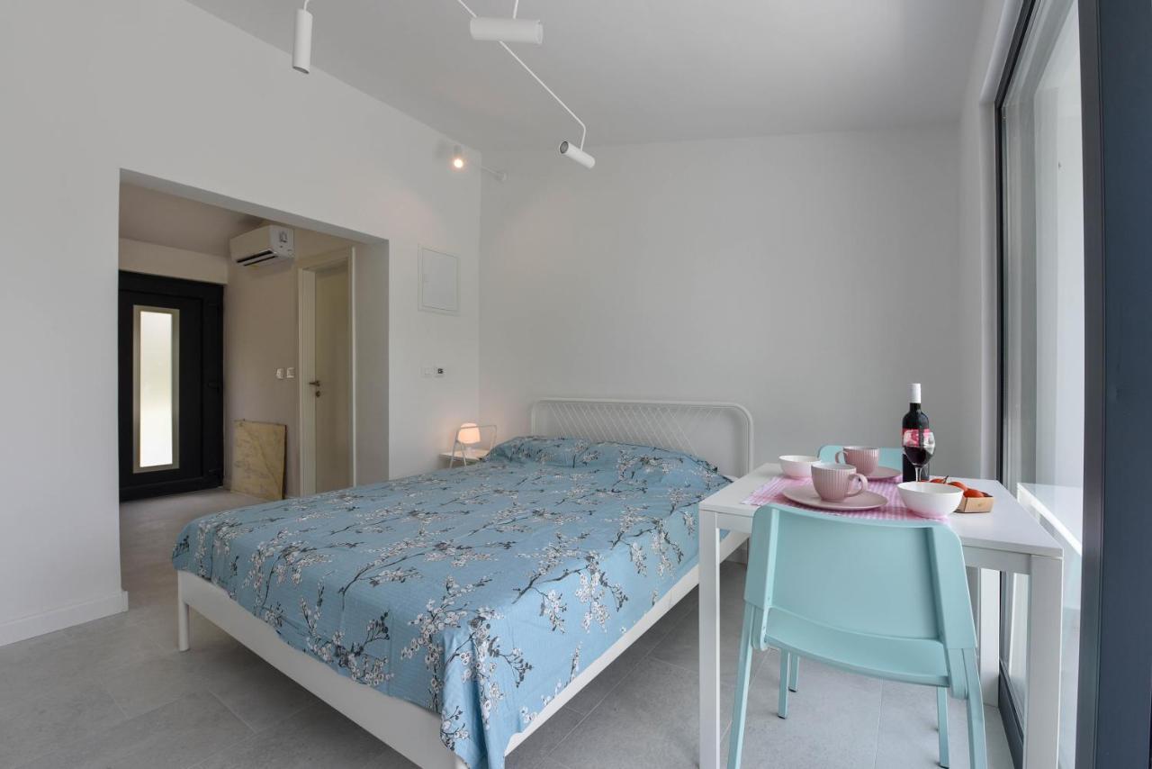 Lazaneo Seafront Apartments, Jelsa Hvar Apartment *