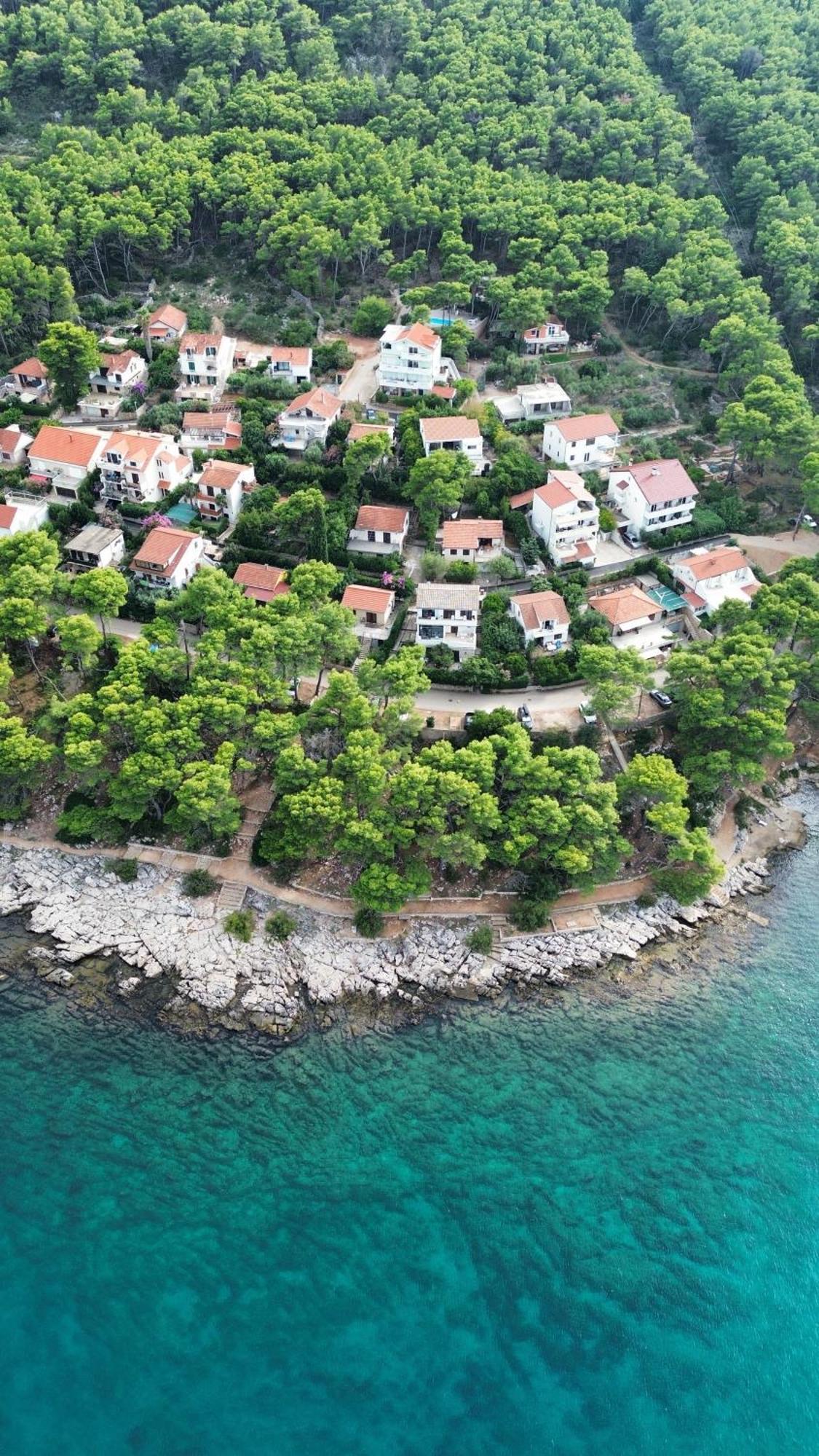 Lazaneo Seafront Apartments, Jelsa Hvar * Jelsa (Hvar)